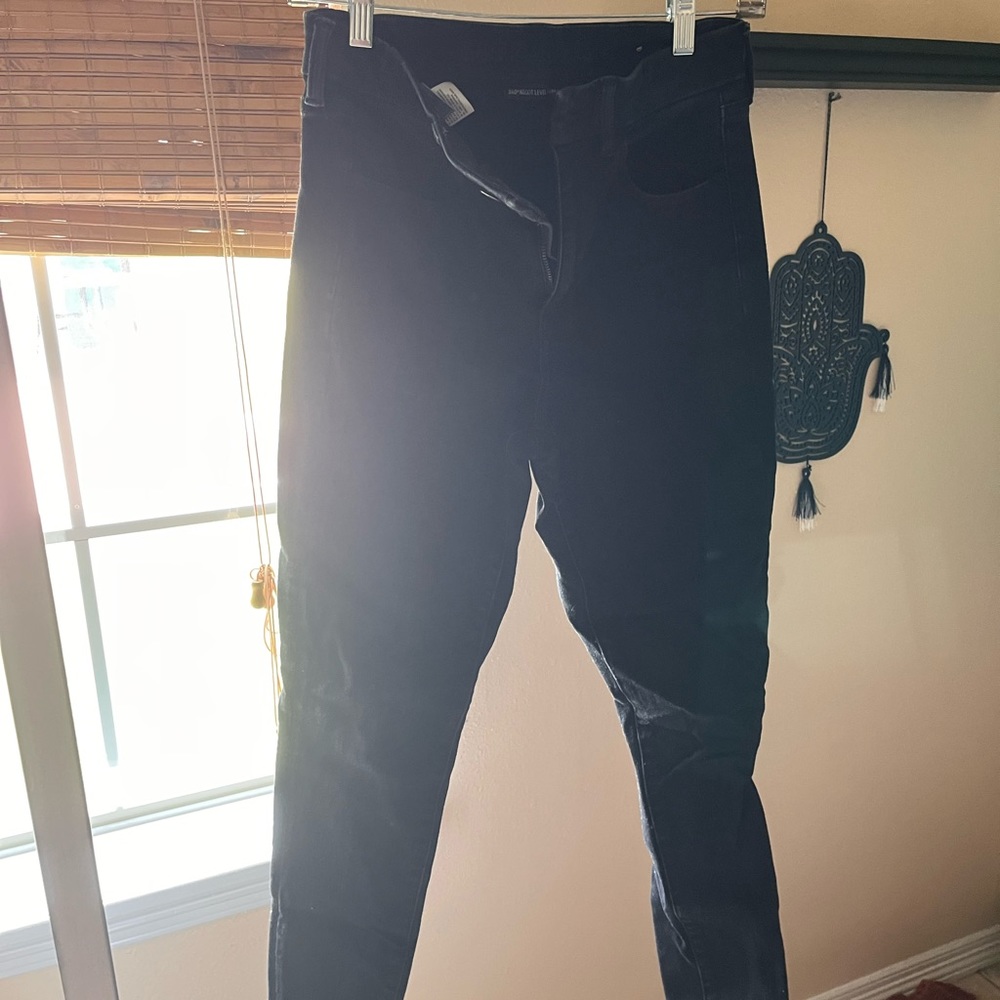 American Eagle stretchy jeans size 6